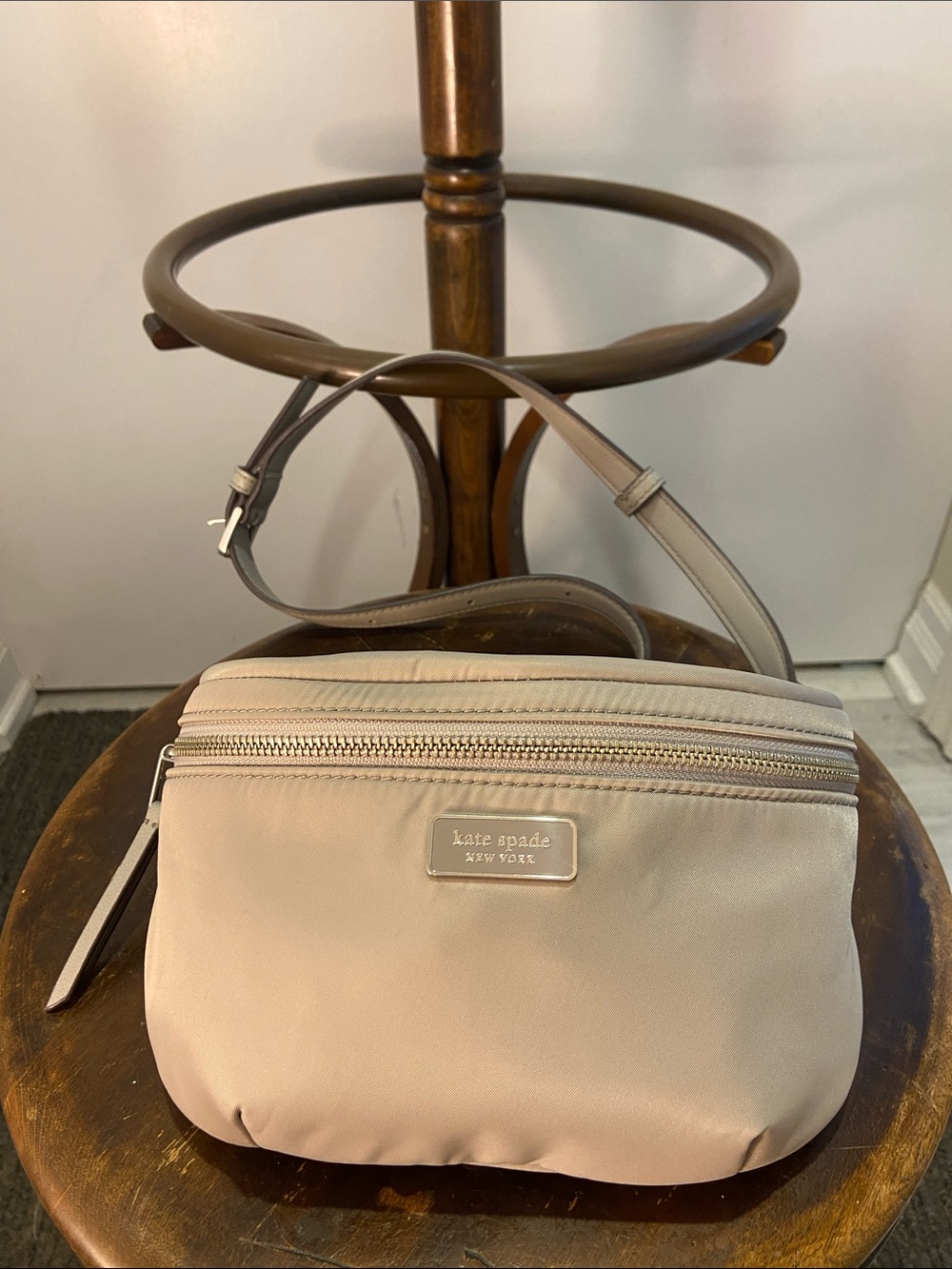 Kate Spade Grey crossbody/fanny pack with leather strap
